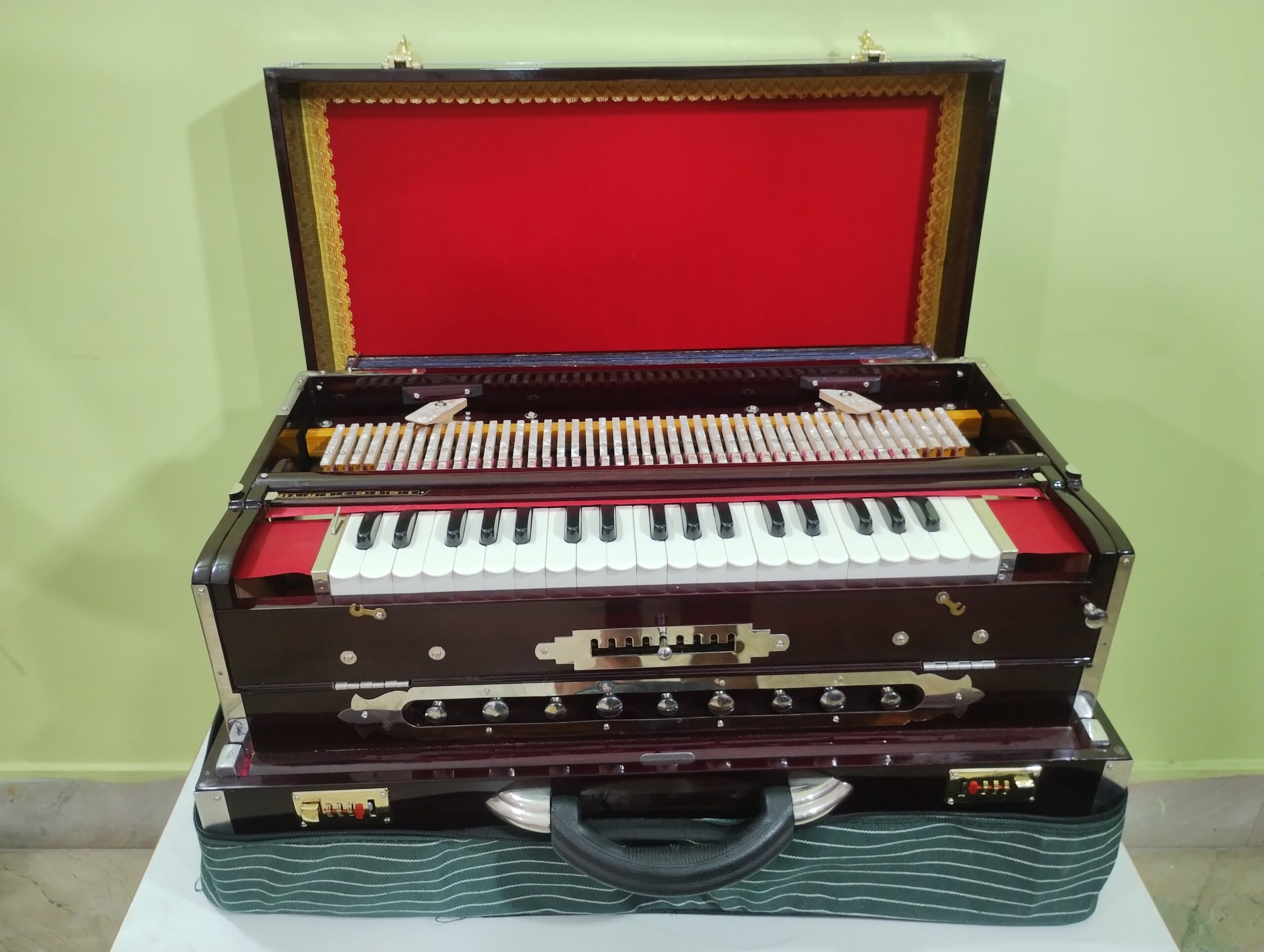 10 3 Line 9-Scale Changer Harmonium | Bass, Male & Female Reeds | No.1 Palitana Reed Quality - Image 11