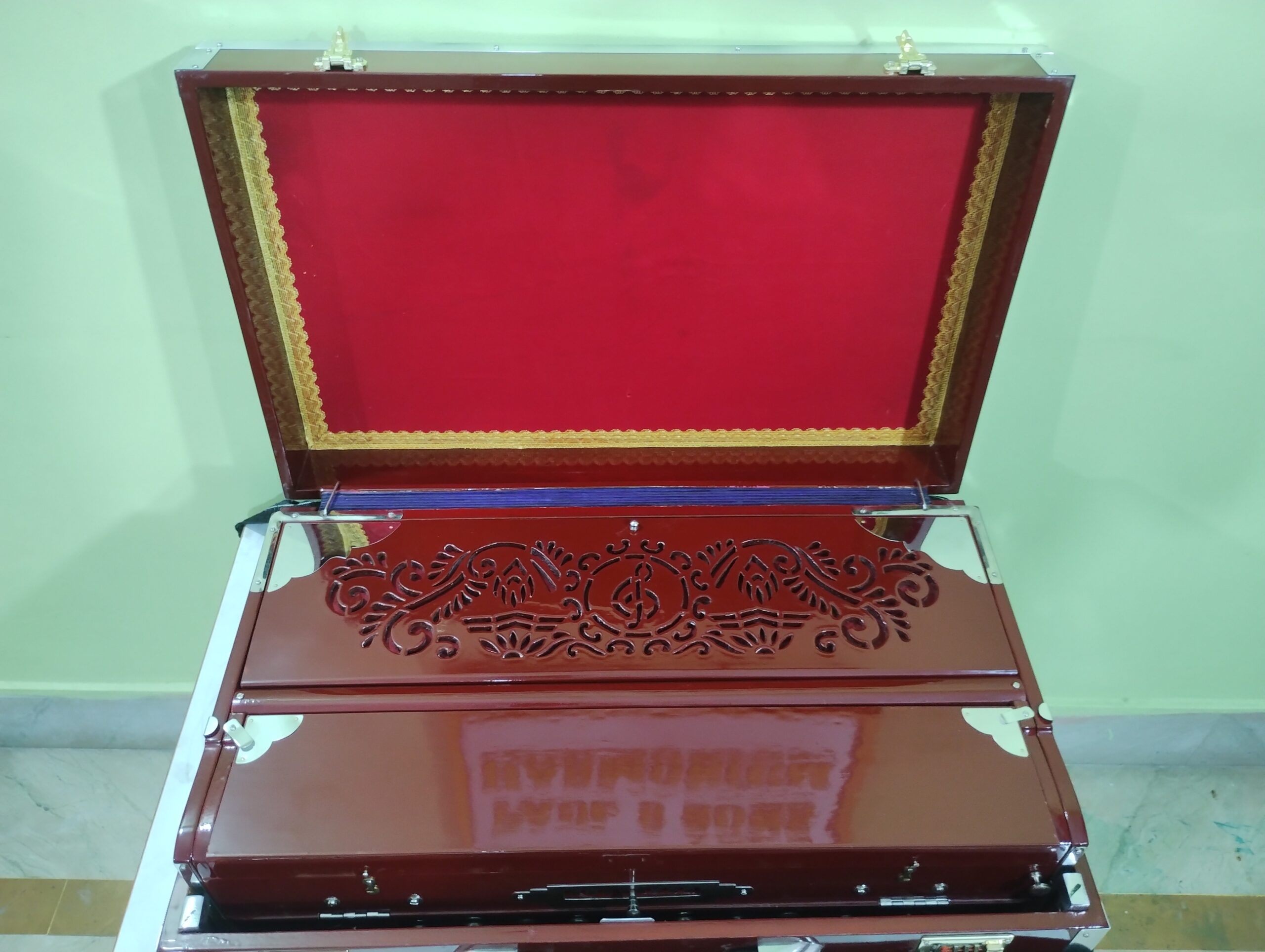 3 3 Line 9-Scale Changer Harmonium | Bass, Male & Female Reeds | 1 No. Palitana Reed Quality - Image 4