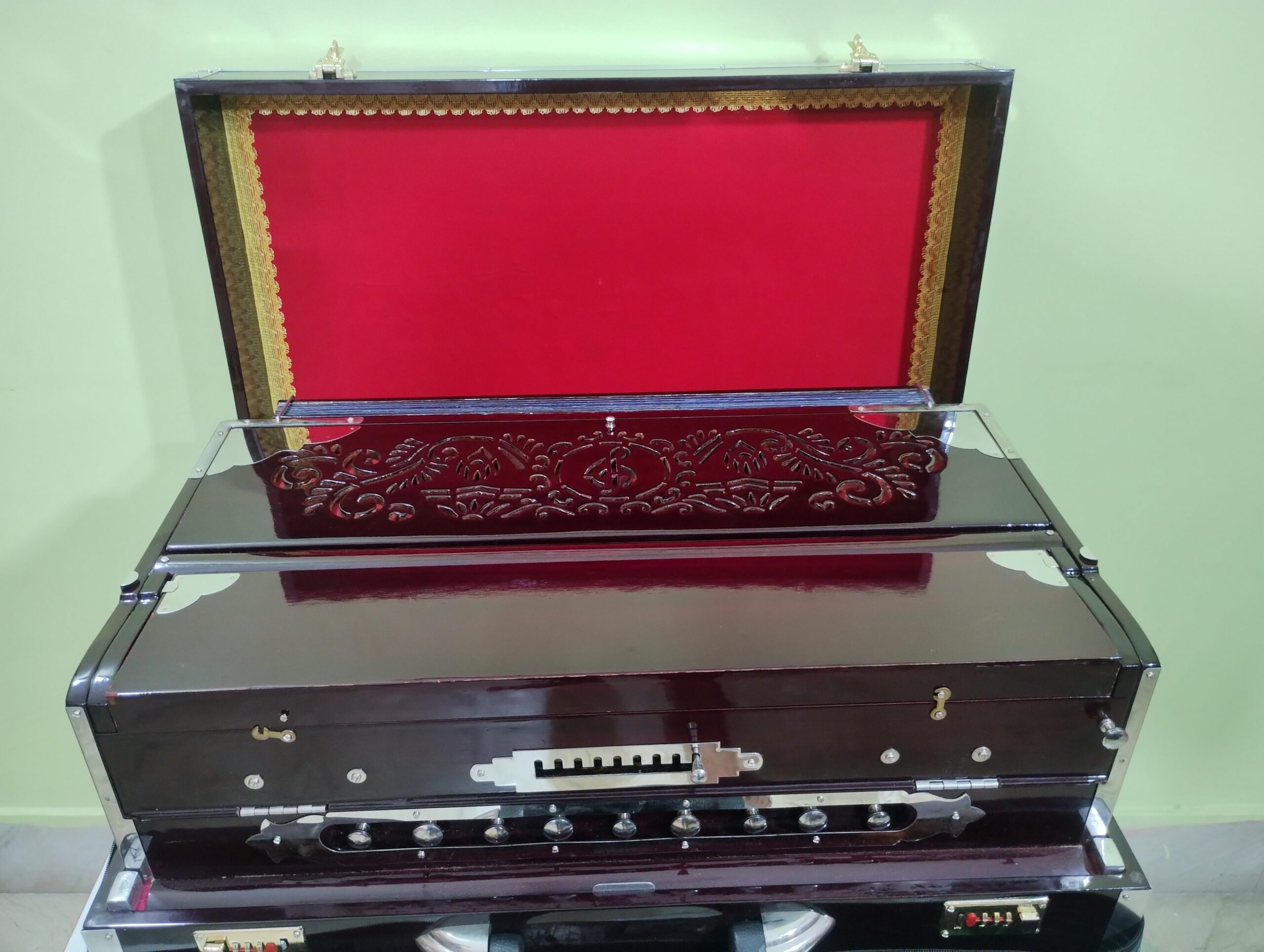 5 3 Line 9-Scale Changer Harmonium | Bass, Male & Female Reeds | No.1 Palitana Reed Quality - Image 6