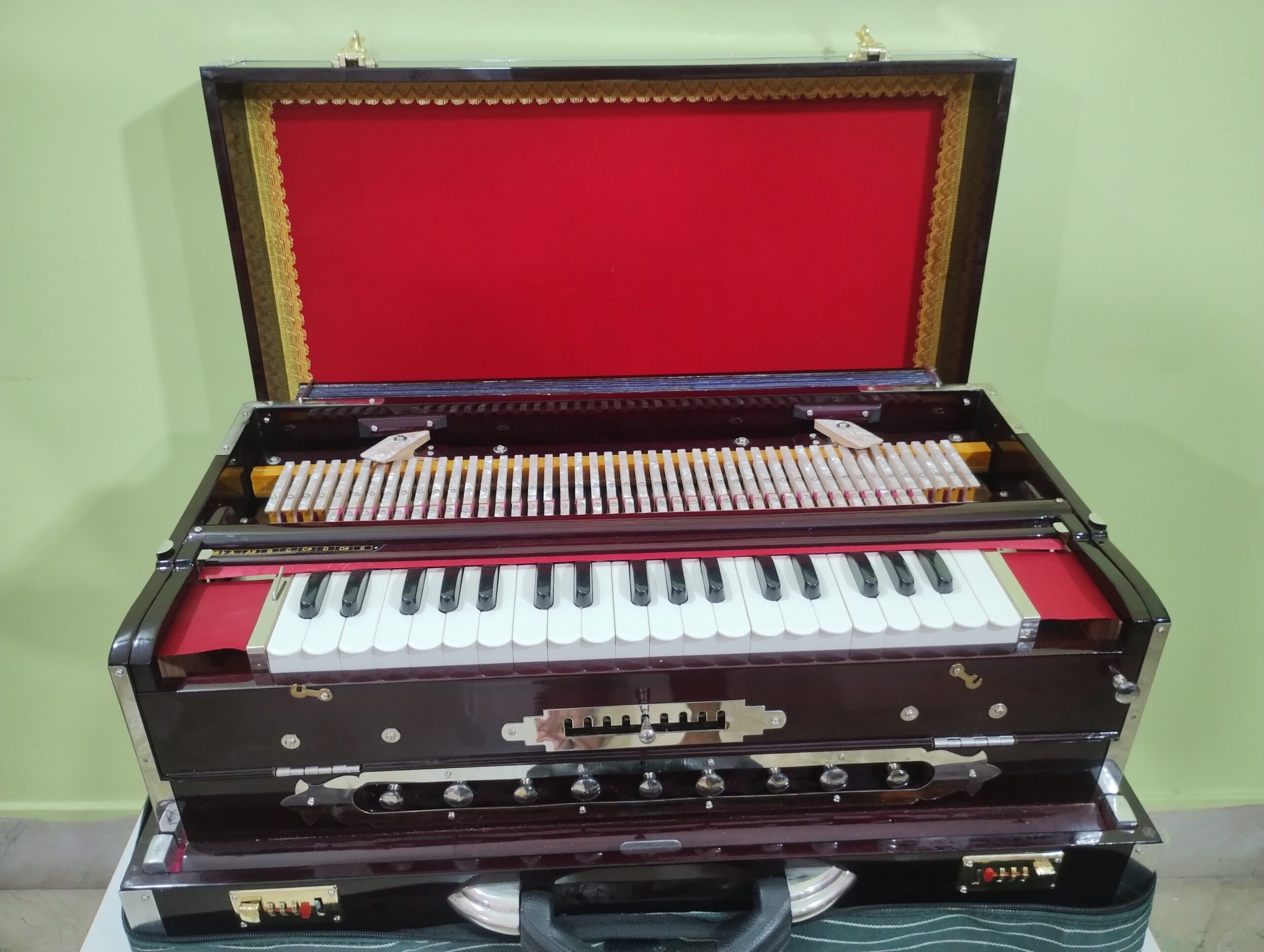 9 3 Line 9-Scale Changer Harmonium | Bass, Male & Female Reeds | No.1 Palitana Reed Quality - Image 10